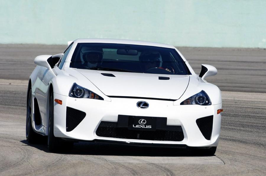  Lexus LF-A 2010 года  (фото 209 из 213)